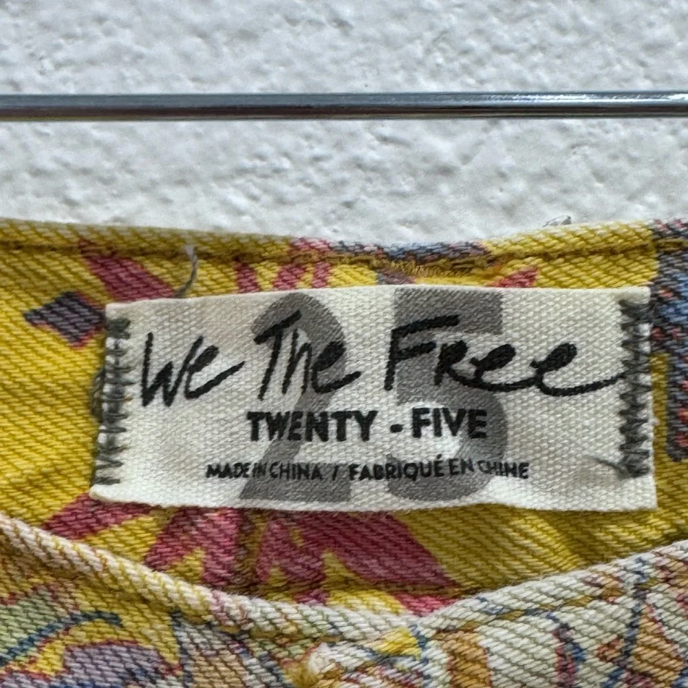 NWT We The Free Printed Cut Off Bermuda Shorts - Picture 3 of 5